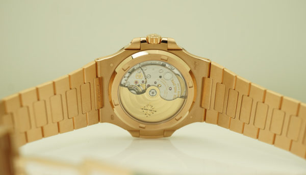 BRAND NEW Patek PHILIPPE 5711/1R 18K ROSE GOLD NAUTILUS BROWN DIAL 2021 FULL SET - Image 8