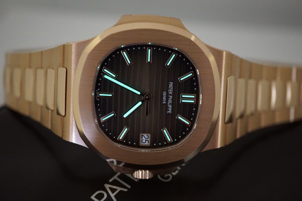 BRAND NEW Patek PHILIPPE 5711/1R 18K ROSE GOLD NAUTILUS BROWN DIAL 2021 FULL SET - Image 11