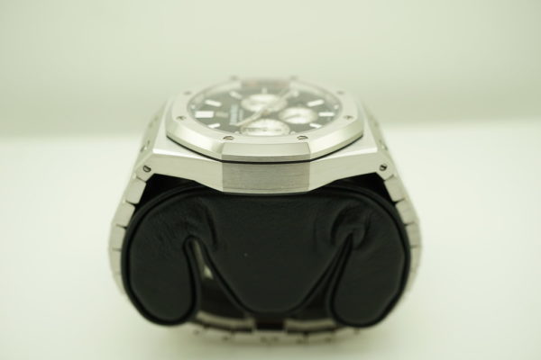 Audemars PIGUET ROYAL OAK CHRONOGRAPH BLACK DIAL 26331ST 2020 WARRANTY FULL SET - Image 4