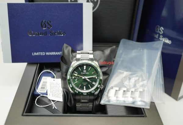 Grand Seiko SPORT COLLECTION SPRING DRIVE GMT SBGE257 GREEN 2021 FULL SET - Image 2