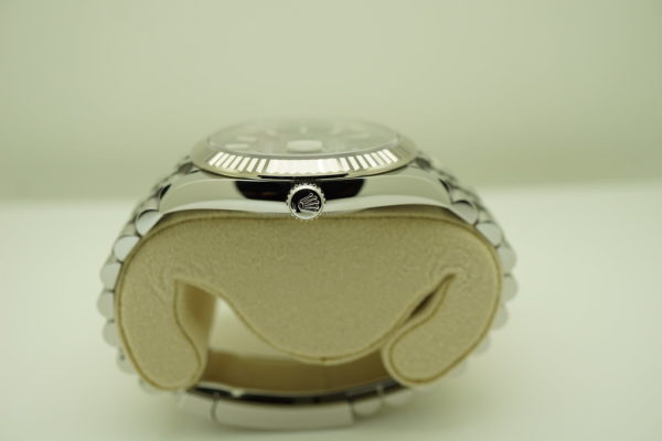 Rolex 126334 DATEJUST 41 FLUTED BEZEL RHODIUM DIAL JUBILEE WARRANTY FULL SET - Image 3