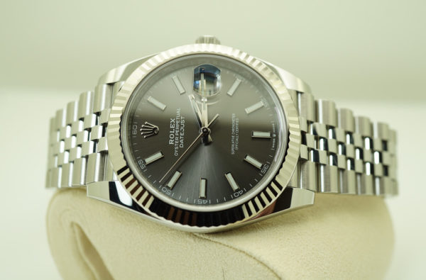 Rolex 126334 DATEJUST 41 FLUTED BEZEL RHODIUM DIAL JUBILEE WARRANTY FULL SET - Image 10