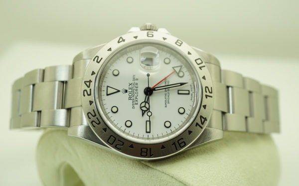 Rolex 16570 EXPLORER II 40MM POLAR DIAL V SERIAL 3186 MOVEMENT ENGRAVED REHAUL - Image 11