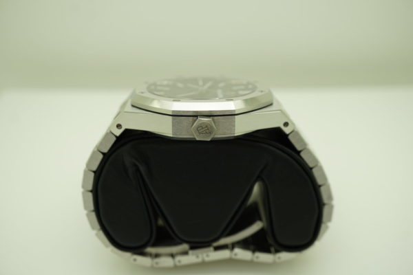 Audemars PIGUET ROYAL OAK 15500ST BLACK DIAL 41MM 2021 WARRANTY COMPLETE SET - Image 3