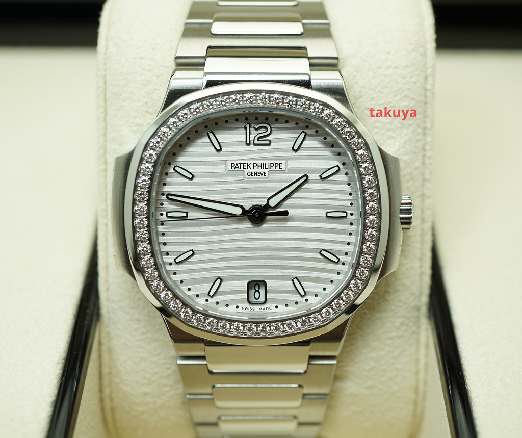 Brand New Patek PHILIPPE 7118 1200A NAUTILUS SILVER DIAL DIAMOND BEZEL 2021 FULL SET Takuya Watches
