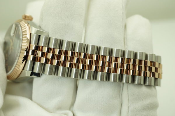 BRAND NEW Rolex 278271 DATEJUST 31 ROSE GOLD STEEL AUBERGINE VI DIAMONDS DIAL 2021 FULL SET - Image 5