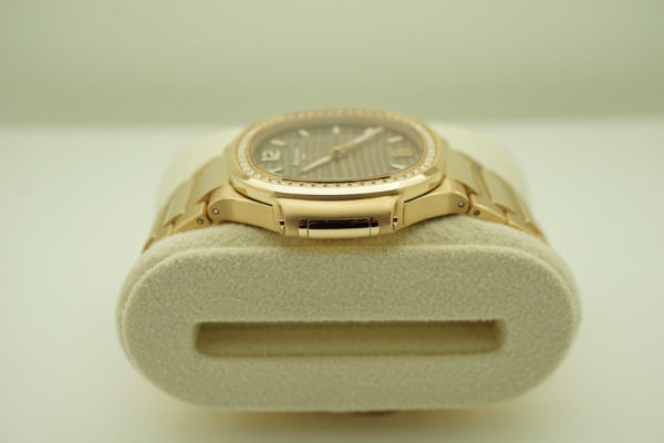 NIB Patek PHILIPPE 7118/1200R NAUTILUS ROSE GOLD DIAMOND BEZEL 2021 FULL SET - Image 4