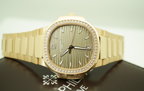 NIB Patek PHILIPPE 7118/1200R NAUTILUS ROSE GOLD DIAMOND BEZEL 2021 FULL SET - Image 11
