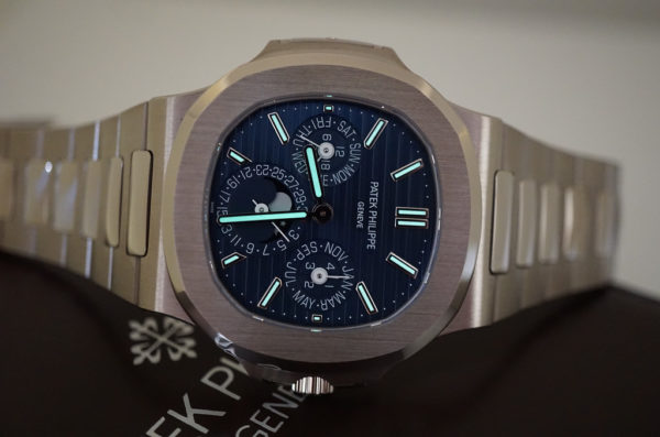 BRAND NEW Patek PHILIPPE 5740/1G NAUTILUS PERPETUAL CALENDAR 2021 FULL SET - Image 11