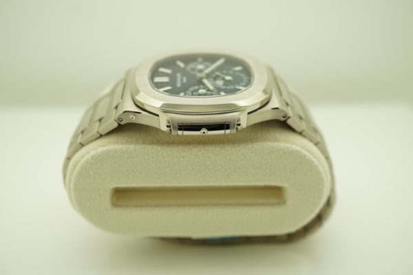 BRAND NEW Patek PHILIPPE 5740/1G NAUTILUS PERPETUAL CALENDAR 2021 FULL SET - Image 4