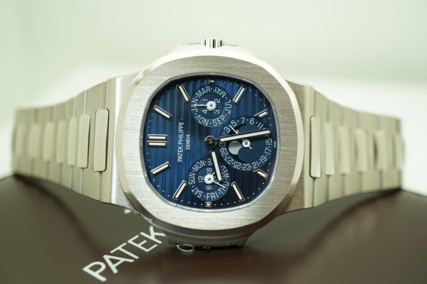 BRAND NEW Patek PHILIPPE 5740/1G NAUTILUS PERPETUAL CALENDAR 2021 FULL SET - Image 10