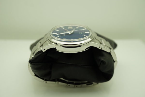 Grand Seiko GMT SBGM239 HODINKEE LIMITED EDITION BLUE DIAL 2020 COMPLETE SET - Image 4