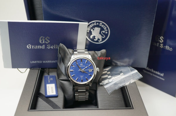 Grand Seiko GMT SBGM239 HODINKEE LIMITED EDITION BLUE DIAL 2020 COMPLETE SET - Image 2