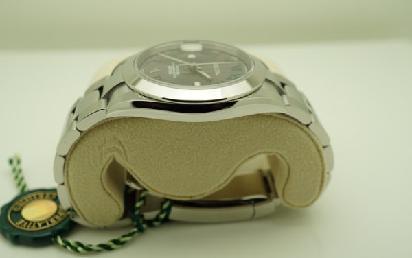 BRAND NEW Rolex 126300 DATEJUST 41 WIMBLEDON DIAL OYSTER BAND 2021 COMPLETE SET - Image 4