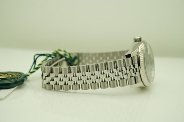 BRAND NEW Rolex 278274 DATEJUST 31 MINT GREEN DIAL 18K FLUTED BEZEL JUBILEE BAND 2021 FULL SET - Image 6