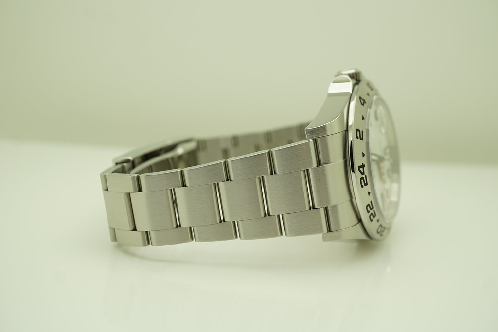 Rolex 226570 EXPLORER 2 POLAR WHITE DIAL 42MM NEW 2021 MODEL FULL