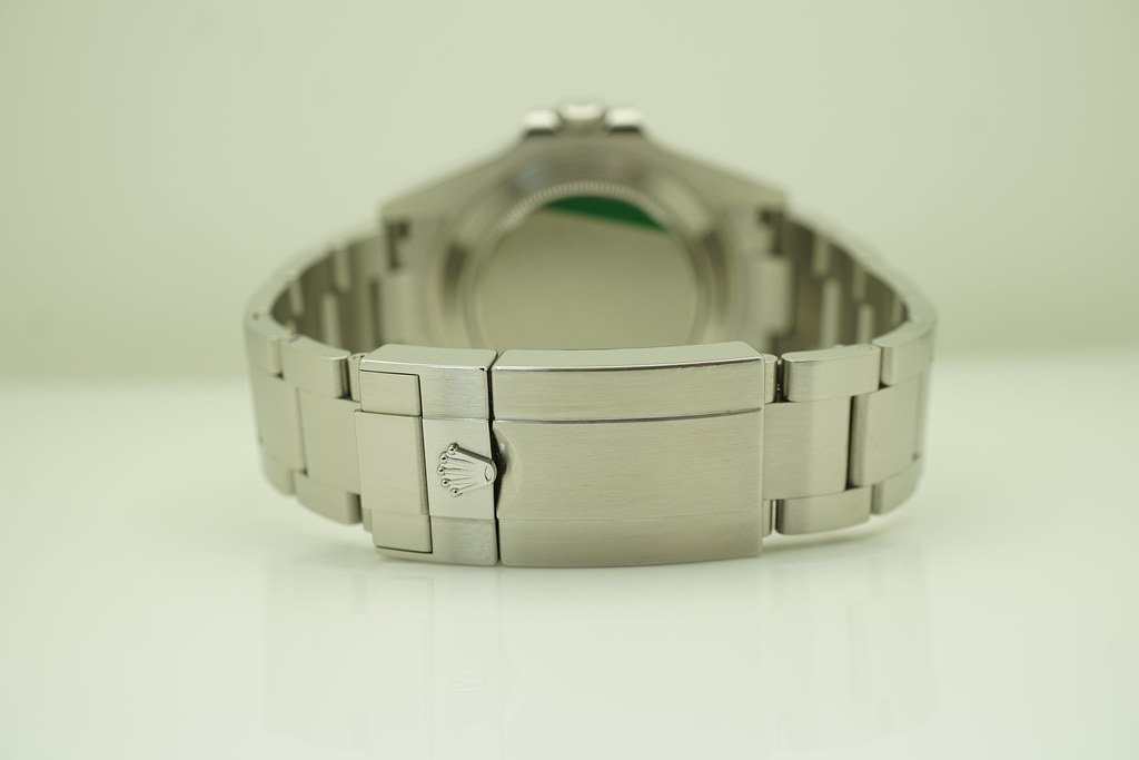 Rolex 226570 EXPLORER 2 POLAR WHITE DIAL 42MM NEW 2021 MODEL FULL