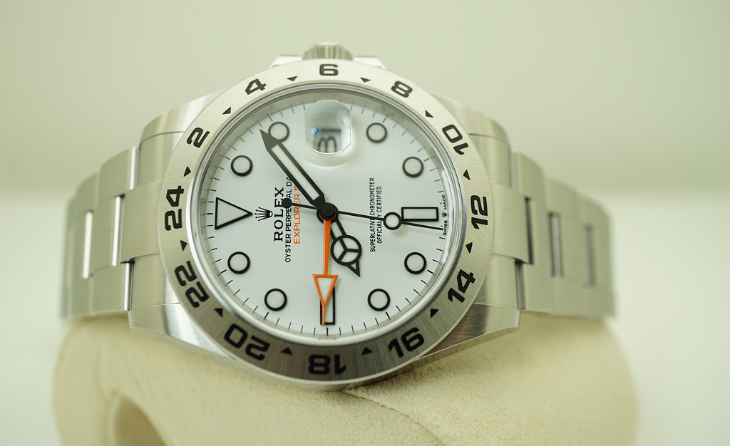 Rolex 226570 EXPLORER 2 POLAR WHITE DIAL 42MM NEW 2021 MODEL FULL