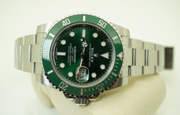 MINT Rolex 116610LV SUBMARINER HULK GREEN DIAL BEZEL 2018 WARRANTY FULL SET - Image 9