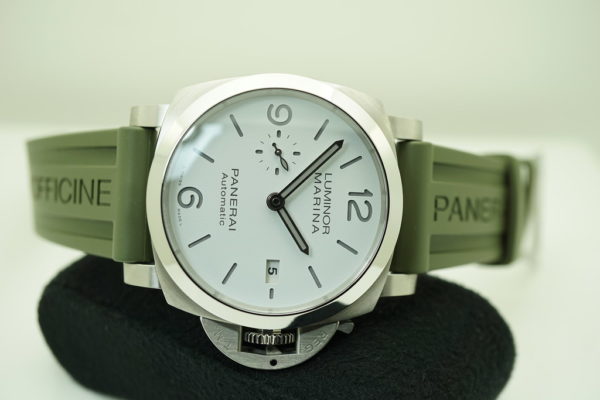 MINT Panerai PAM 1314 LUMINOR MARINA WHITE DIAL 44MM 2021 COMPLETE SET - Image 8