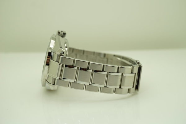 GRAND SEIKO SBGJ235 BOUTIQUE LIMITED EDITION GMT Hi-Beat BLUE DIAL 2021 WARRANTY - Image 5