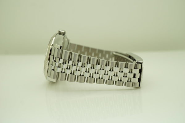 Rolex 126234 DATEJUST FLUTED BEZEL WIMBLEDON DIAL JUBILEE BAND 2021 FULL SET - Image 5