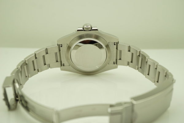 Rolex 116610LV SUBMARINER HULK GREEN DIAL BEZEL 2018 WARRANTY FULL SET - Image 8