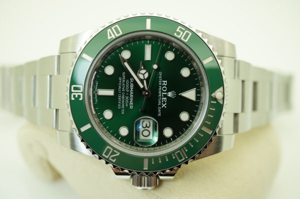 Rolex 116610LV SUBMARINER HULK GREEN DIAL BEZEL 2018 WARRANTY FULL SET - Image 9