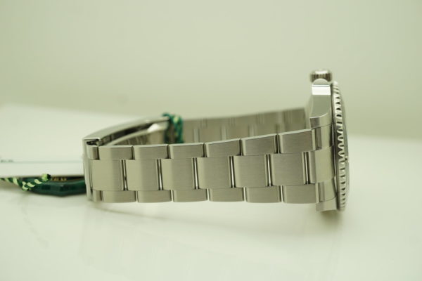 NEW Rolex 124060 SUBMARINER NO DATE 41MM 2021 WARRANTY COMPLETE SET - Image 6