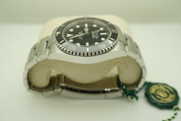 NEW Rolex 124060 SUBMARINER NO DATE 41MM 2021 WARRANTY COMPLETE SET - Image 4