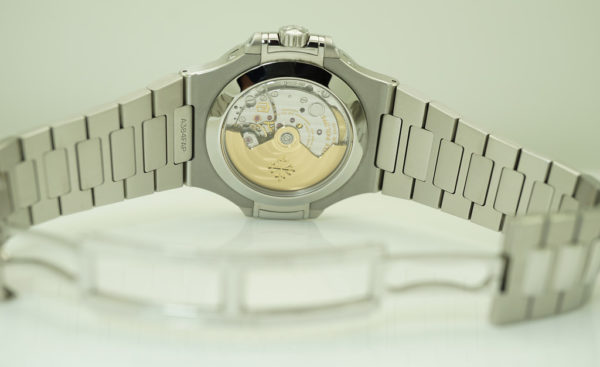 Patek PHILIPPE 5726/1A NAUTILUS ANNUAL CALENDAR GREY DIAL BRACELET 2019 FULL SET - Image 9