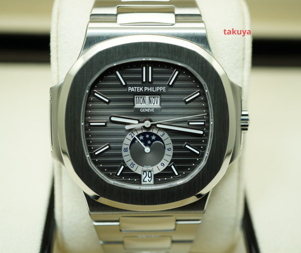 Patek PHILIPPE 5726/1A NAUTILUS ANNUAL CALENDAR GREY DIAL BRACELET 2019 FULL SET