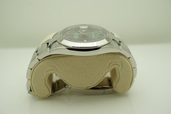 Rolex 126300 DATEJUST 41 WIMBLEDON DIAL OYSTER BAND 2021 WARRANTY FULL SET - Image 4