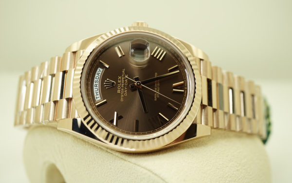 BRAND NEW Rolex 228235 DAY DATE 40 18K ROSE GOLD CHOCOLATE ROMAN DIAL 2021 FULL SET - Image 10