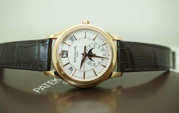 Patek PHILIPPE 5205R ANNUAL CALENDAR 18K ROSE GOLD WHITE OPALINE DIAL 2021 BOXES & PAPERS - Image 9