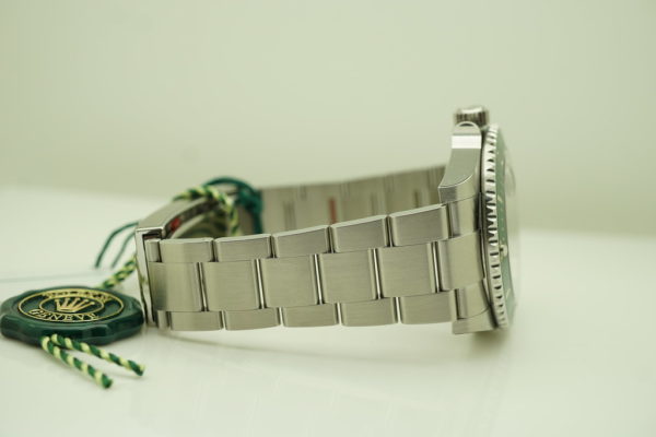 BRAND NEW Rolex 126610LV SUBMARINER GREEN BLACK DIAL STARBUCKS 41MM 2021 FULL SET - Image 6