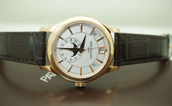 Patek PHILIPPE 5205R ANNUAL CALENDAR 18K ROSE GOLD WHITE OPALINE DIAL 2021 BOXES & PAPERS - Image 8