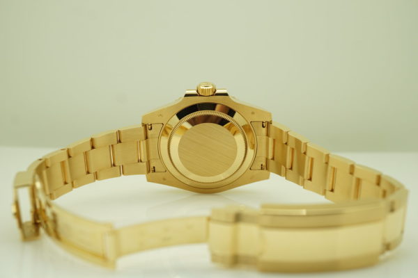 Rolex 116618LB SUBMARINER YELLOW GOLD SUNBURST BLUE DIAL 2020 WARRANTY FULL SET - Image 8