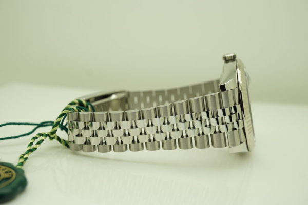 BRAND NEW Rolex 126334 DATEJUST 41 FLUTED BEZEL BLACK DIAMOND DIAL 2021 FULL SET - Image 6