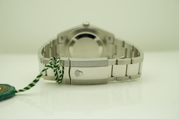 BRAND NEW Rolex 126300 DATEJUST 41 WIMBLEDON DIAL OYSTER BAND 2021 COMPLETE SET - Image 7