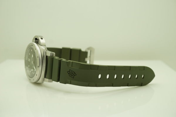 Panerai PAM 1055 SUBMERSIBLE VERDE MILITARE GREEN DIAL 42MM 2019 WARRANTY FULL SET - Image 5
