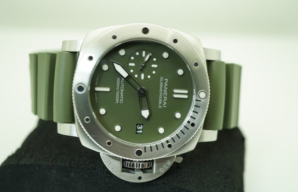 Panerai PAM 1055 SUBMERSIBLE VERDE MILITARE GREEN DIAL 42MM 2019 WARRANTY FULL SET - Image 8