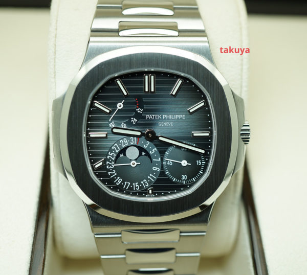 Patek PHILIPPE 5712 STAINLESS STEEL NAUTILUS BLUE DIAL MOONPHASE 2018 COMPLETE SET