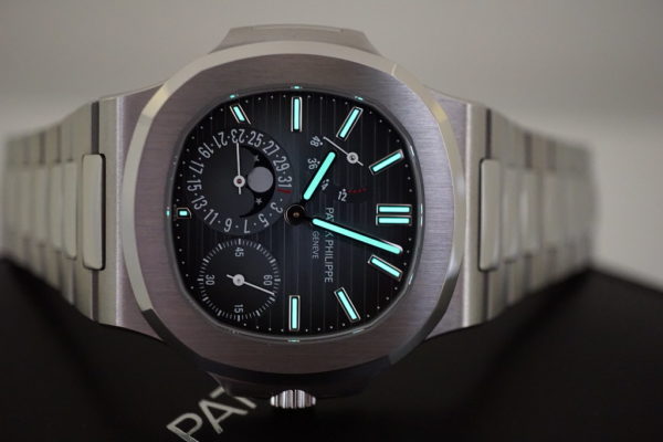 Patek PHILIPPE 5712 STAINLESS STEEL NAUTILUS BLUE DIAL MOONPHASE 2018 COMPLETE SET - Image 12