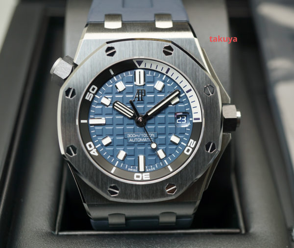 BRAND NEW Audemars PIGUET ROYAL OAK OFFSHORE DIVER 15720ST BLUE DIAL NEW MODEL 2021