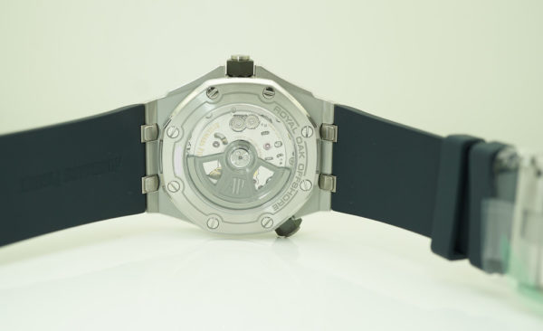 BRAND NEW Audemars PIGUET ROYAL OAK OFFSHORE DIVER 15720ST BLUE DIAL NEW MODEL 2021 - Image 7