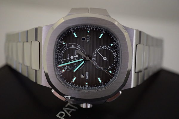 Patek PHILIPPE 5990/1A NAUTILUS CHRONOGRAPH TRAVEL TIME 2018 COMPLETE SET - Image 11