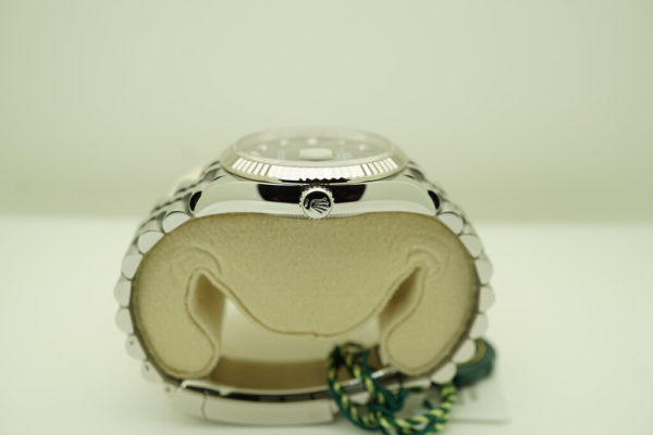 BRAND NEW Rolex 126234 DATEJUST FLUTED BEZEL BLACK DIAMOND DIAL JUBILEE 2021 FULL SET - Image 3