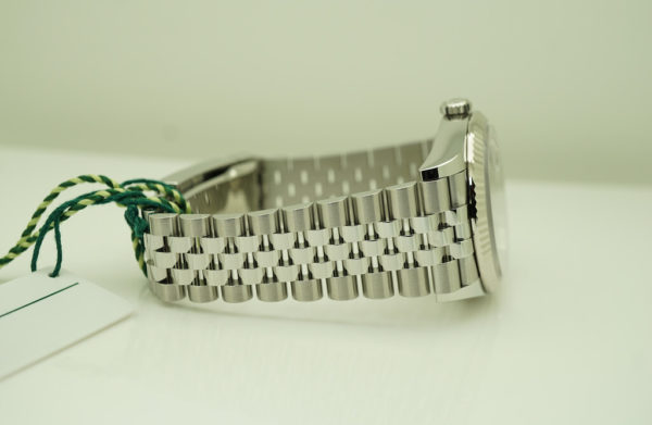 BRAND NEW Rolex 126234 DATEJUST FLUTED BEZEL BLACK DIAMOND DIAL JUBILEE 2021 FULL SET - Image 6