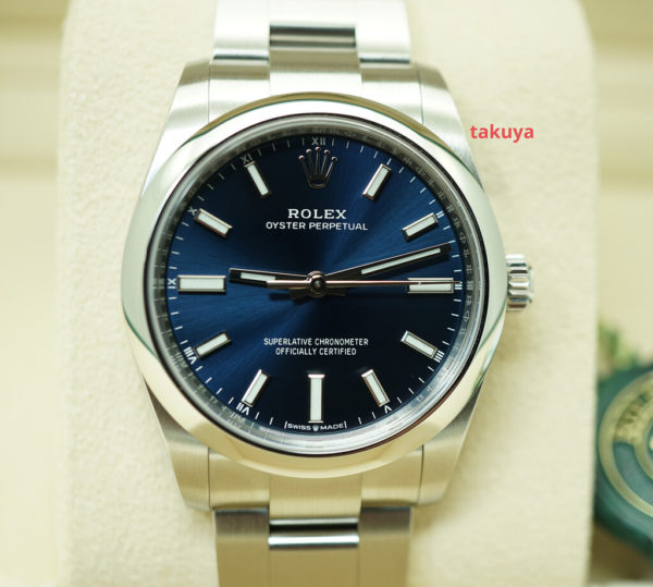 BRAND NEW Rolex 124200 OYSTER PERPETUAL 34MM BLUE DIAL 2021 COMPLETE SET